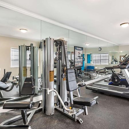 Best Western Club House Inn & Suites Mineral Wells Bagian luar foto