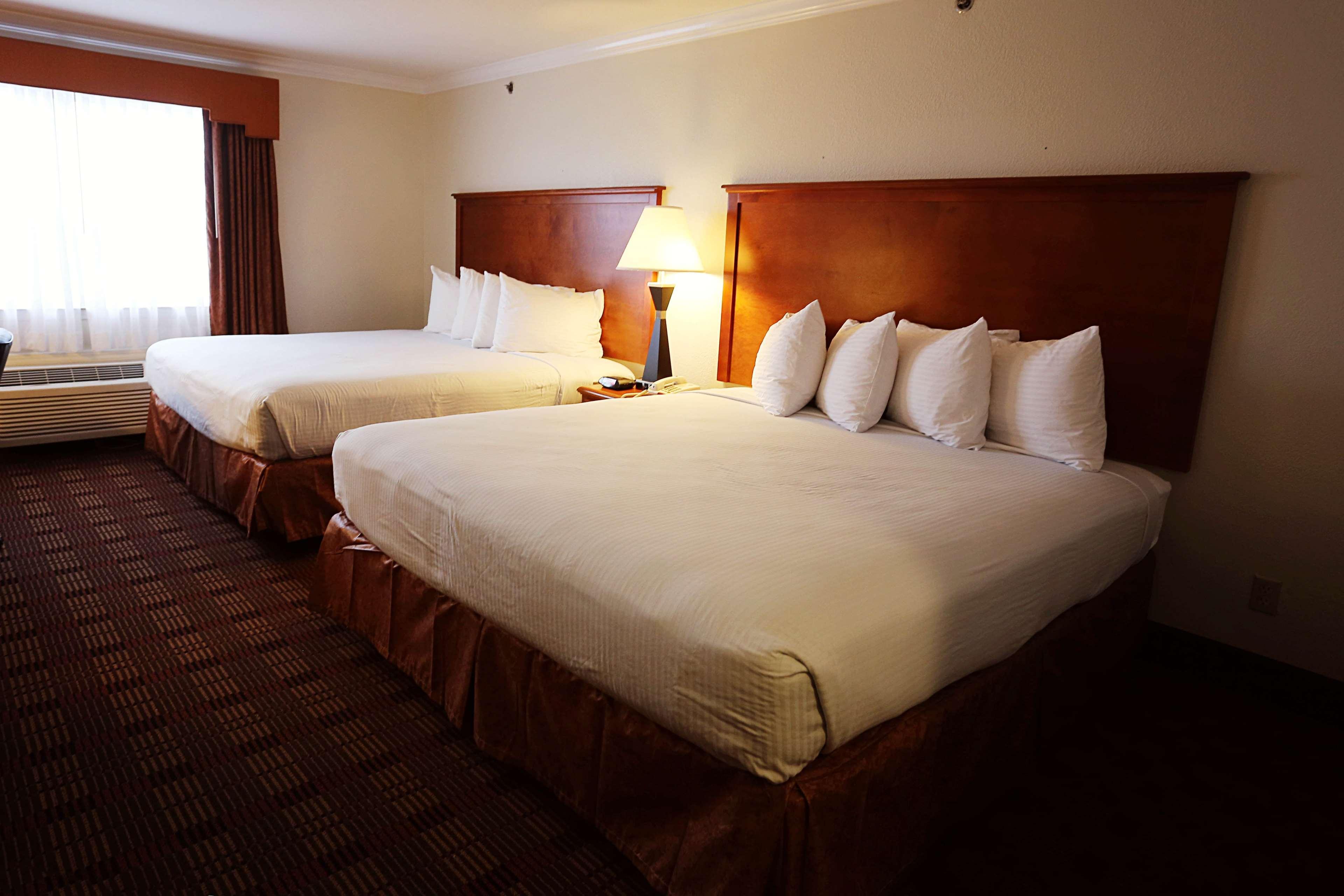 Best Western Club House Inn & Suites Mineral Wells Bagian luar foto