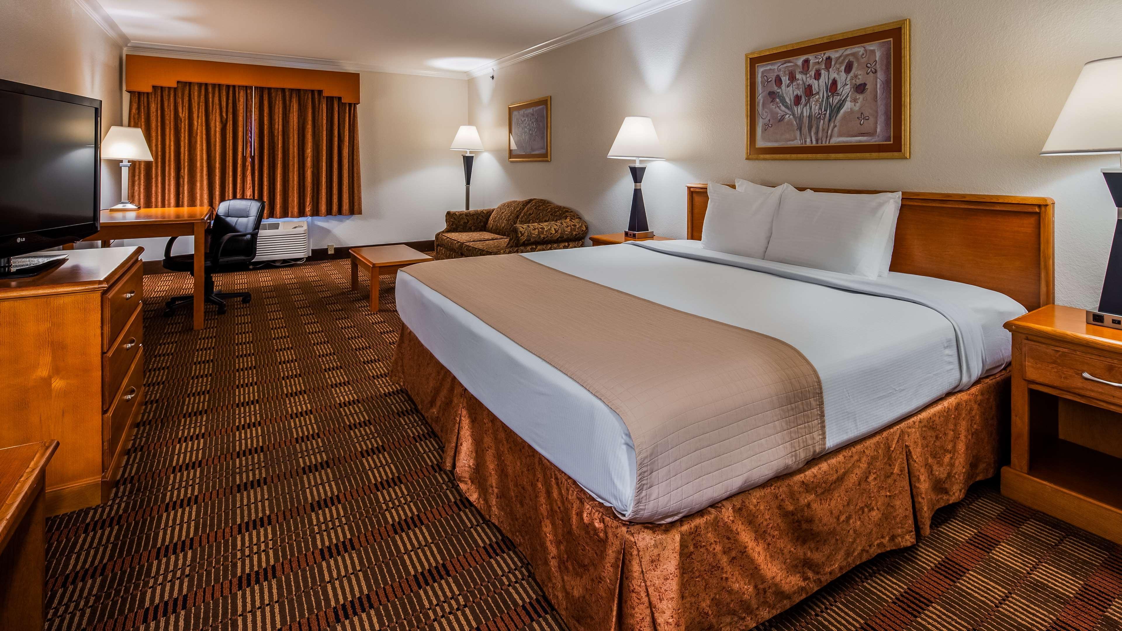 Best Western Club House Inn & Suites Mineral Wells Bagian luar foto