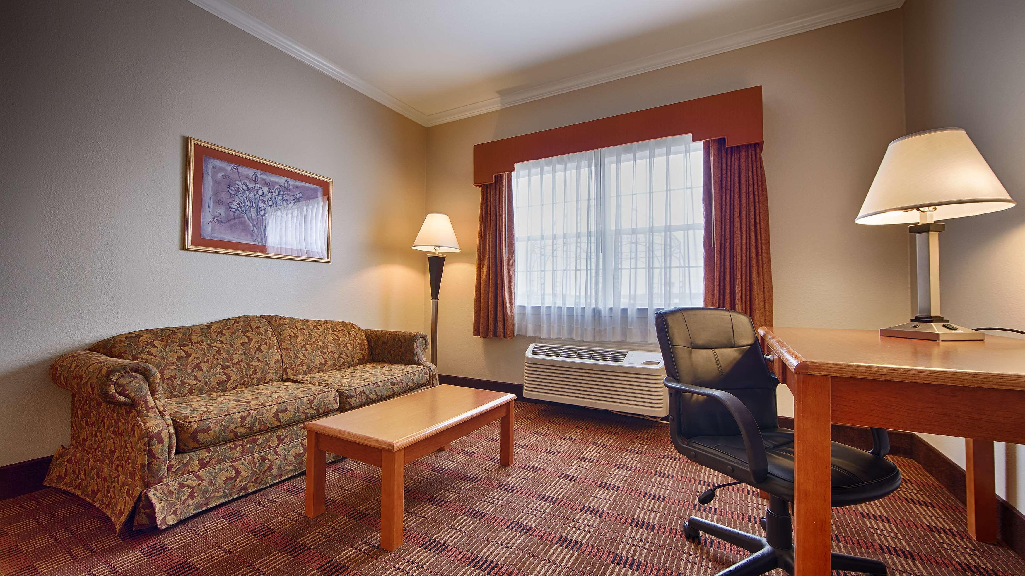 Best Western Club House Inn & Suites Mineral Wells Bagian luar foto