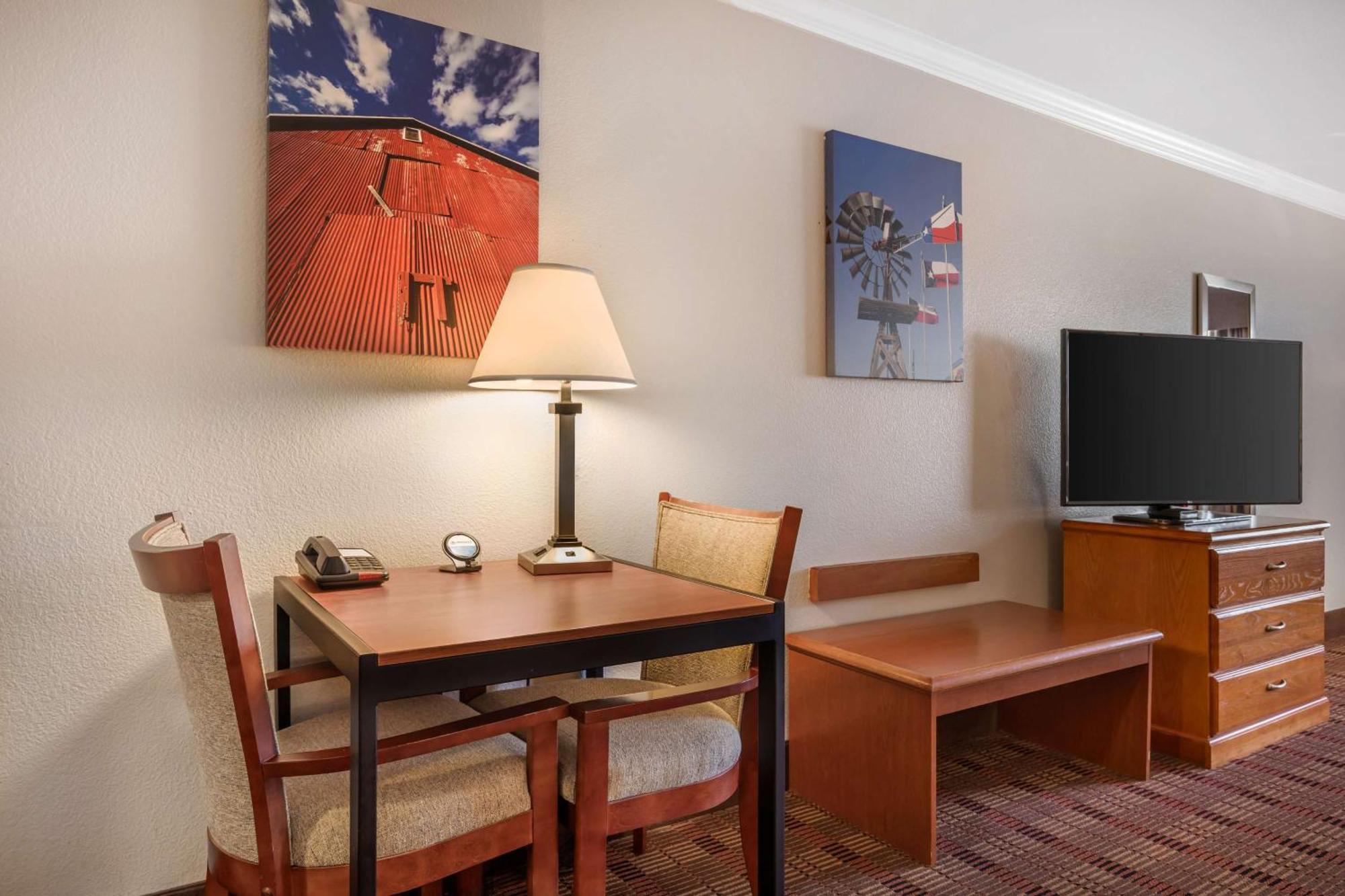 Best Western Club House Inn & Suites Mineral Wells Bagian luar foto