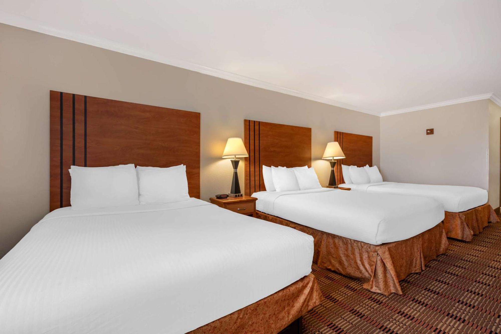 Best Western Club House Inn & Suites Mineral Wells Bagian luar foto