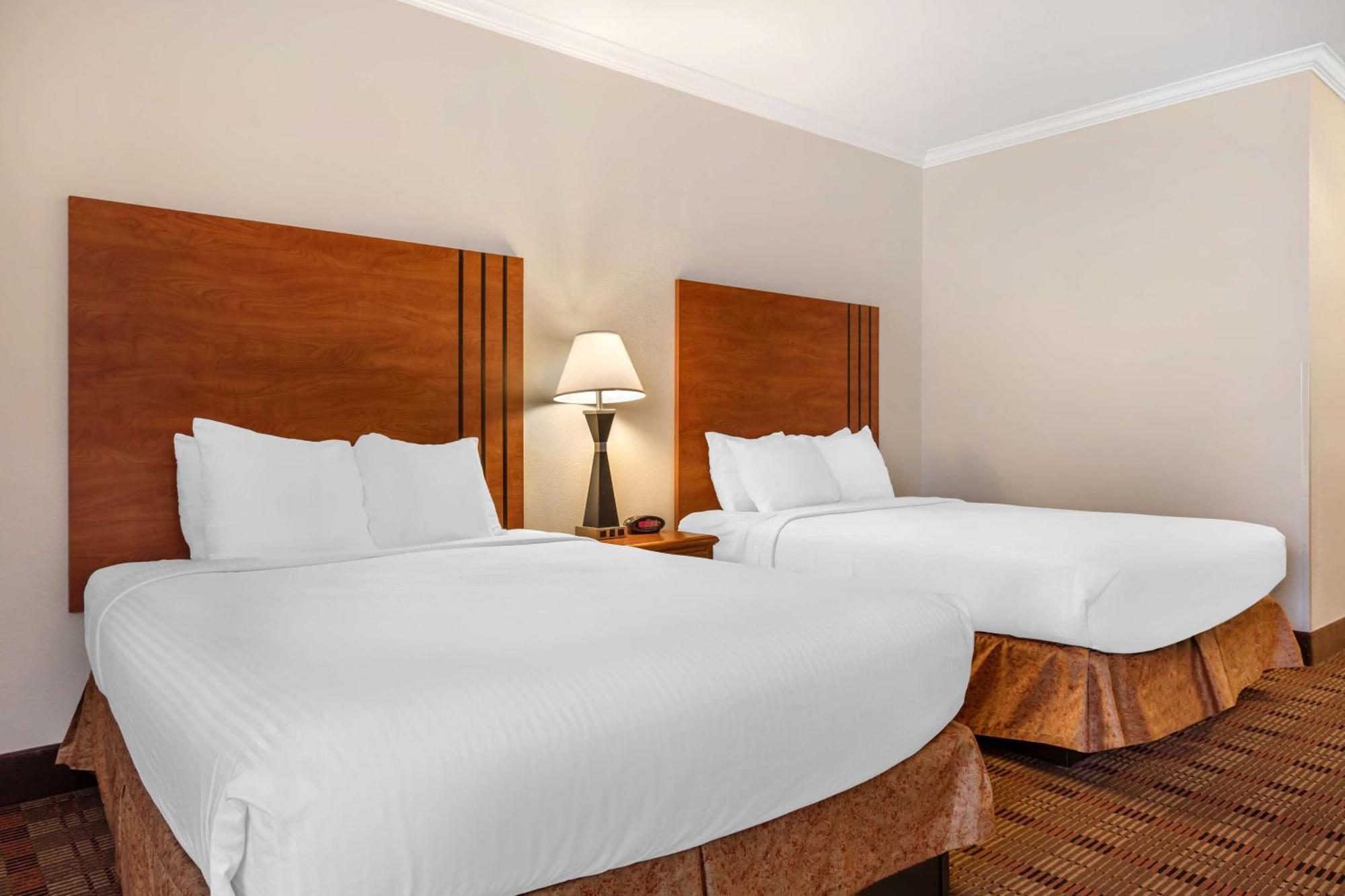 Best Western Club House Inn & Suites Mineral Wells Bagian luar foto