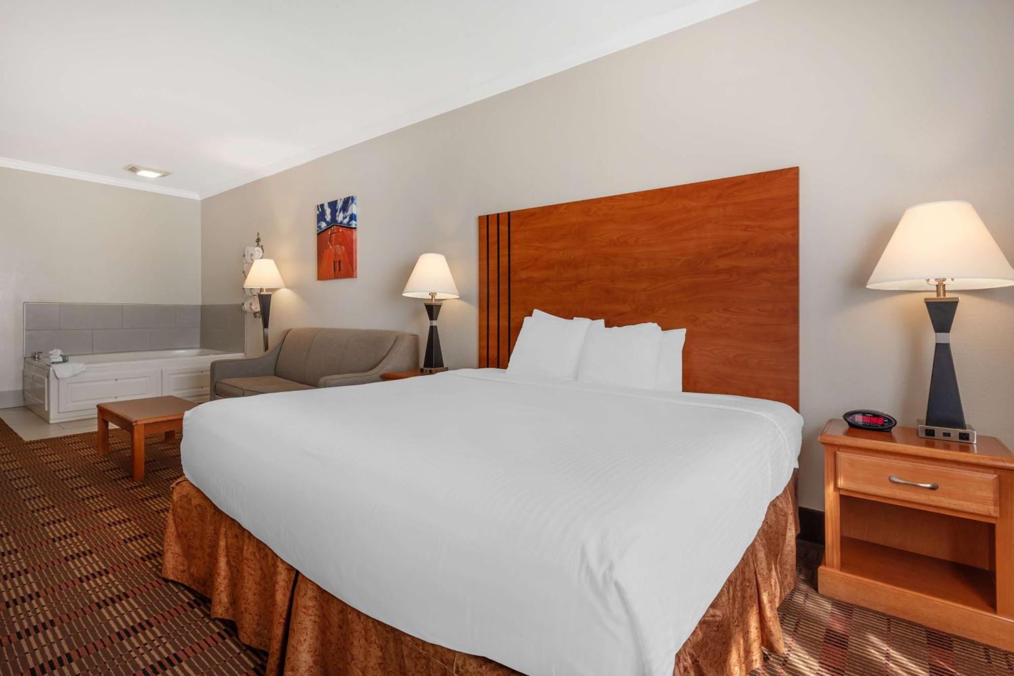 Best Western Club House Inn & Suites Mineral Wells Bagian luar foto
